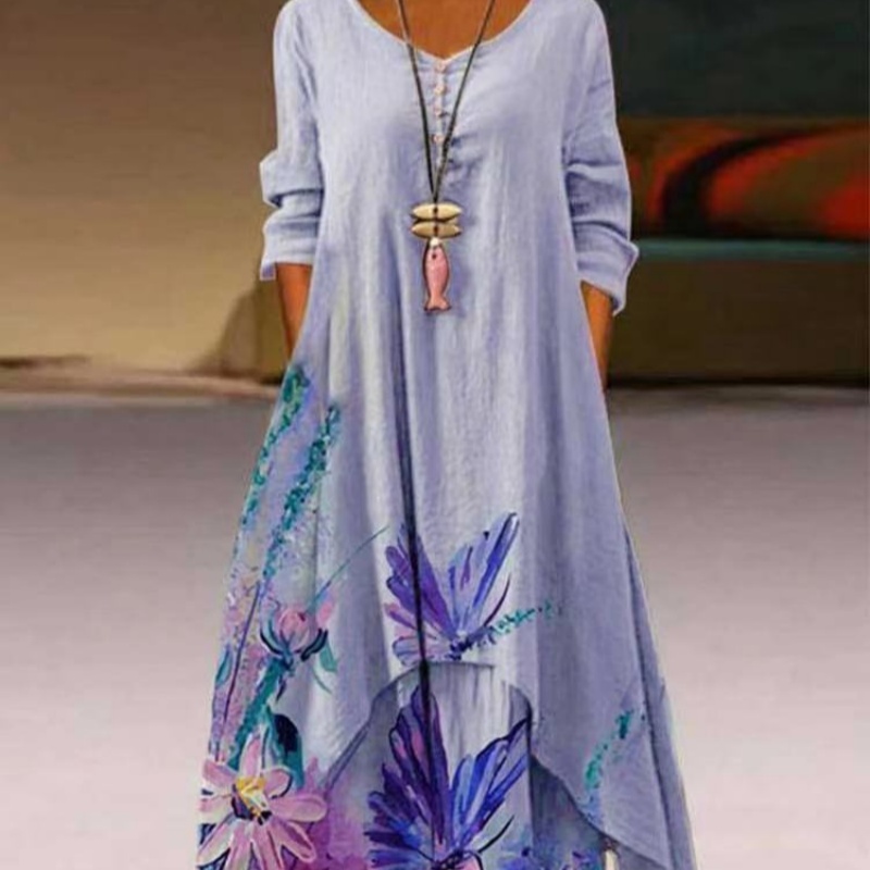 An Irregularly-shaped Floor-length Dress