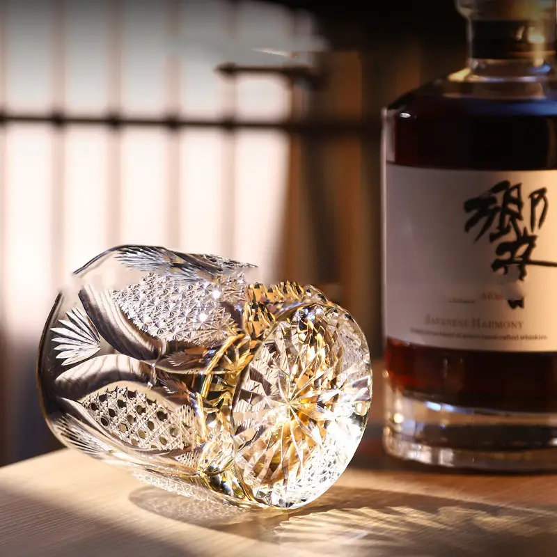 White Rime High-End Hand-Carved Crystal Western Liquor Glass Whiskey Glass