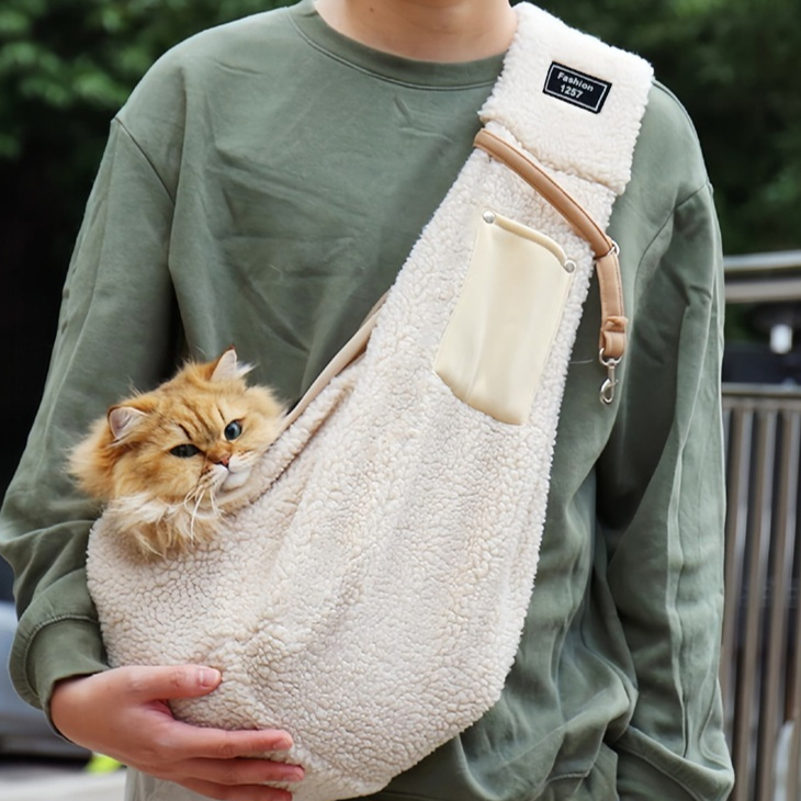 Portable Chest Strap Winter Warm Lambswool Crossbody Bag For Outings