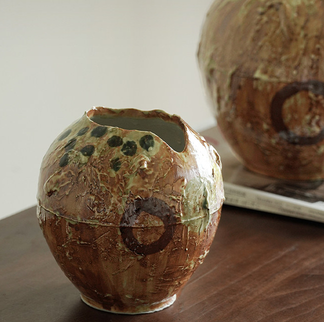 Handmade ceramic vase ornament (small size)