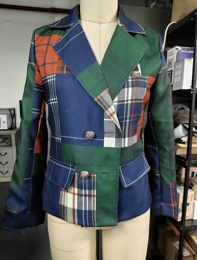Veste de costume élégante à double boutonnage pour femme