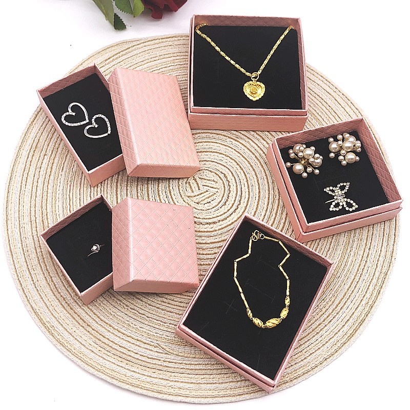 Diamond-patterned Jewelry Packaging Box