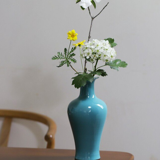 Handmade ceramic vase ornament (azure guanyin vase)