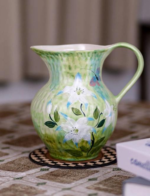 Ceramic Decorative Vase, picture 3 of 4