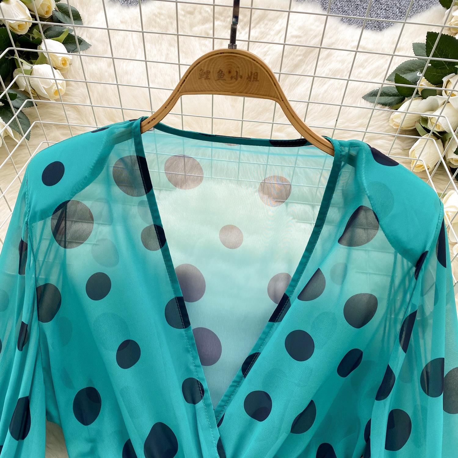 Sheer Cross V-Neck Waist-Cinched Flare-Sleeve Polka-Dot Top 26 16162405 144f 4777 b542 71d1880ba53a
