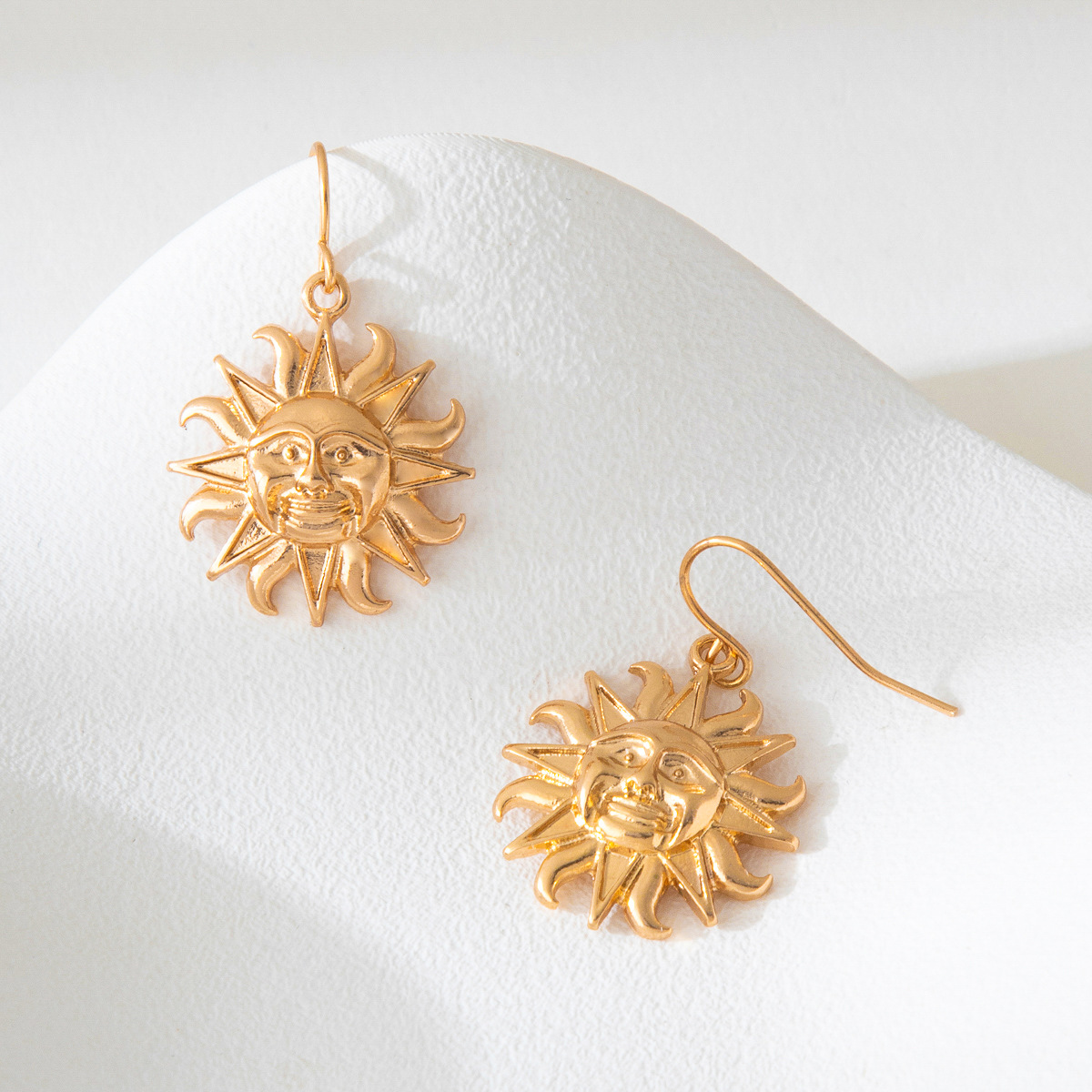 Women's Retro Fashion Design Sun Earrings