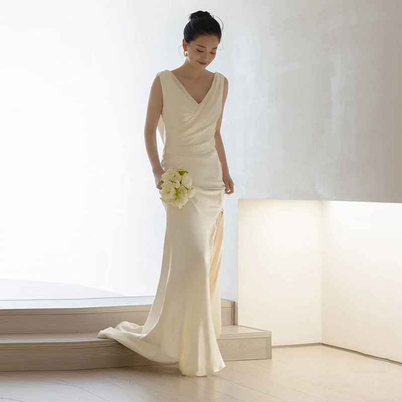 French-style Satin Light Wedding Dress, Elegant And Minimalist For The Bride