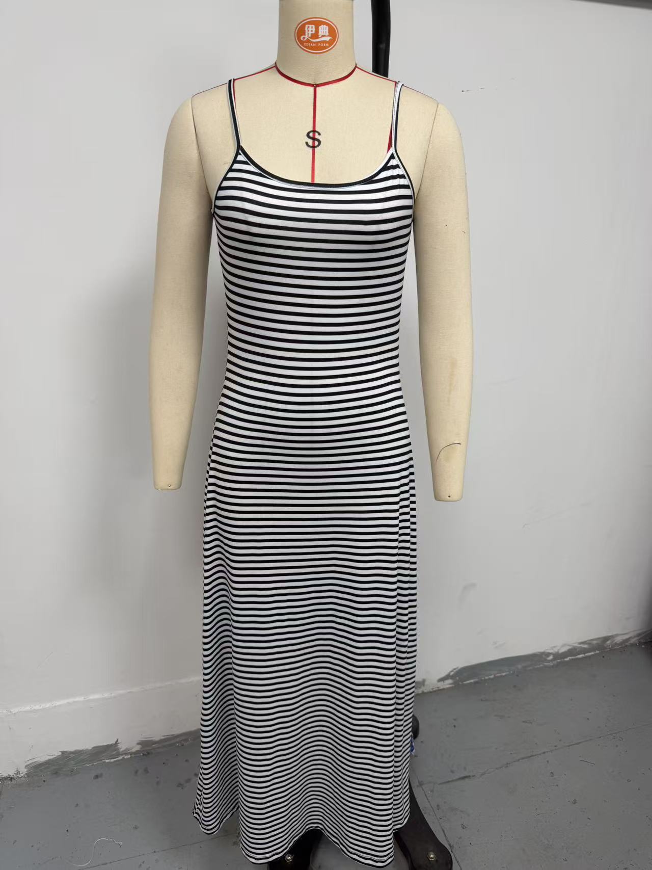 6525bd75 789c 4844 9430 b5e795f3861f