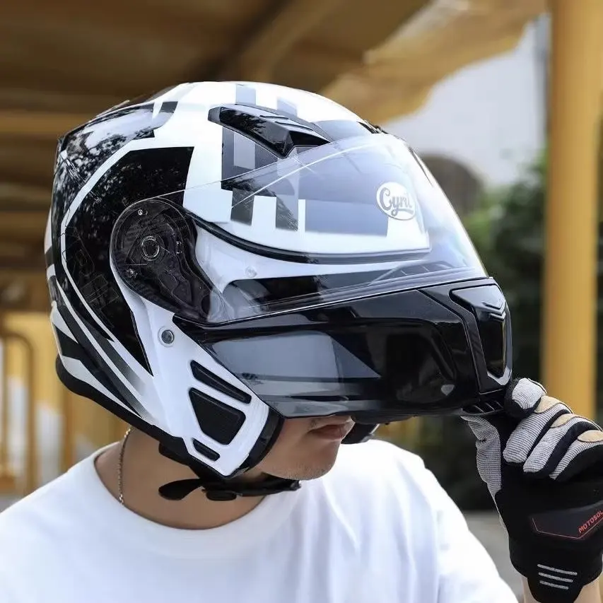 Face-revealing Motorcycle Helmet Dual-lens Full-face