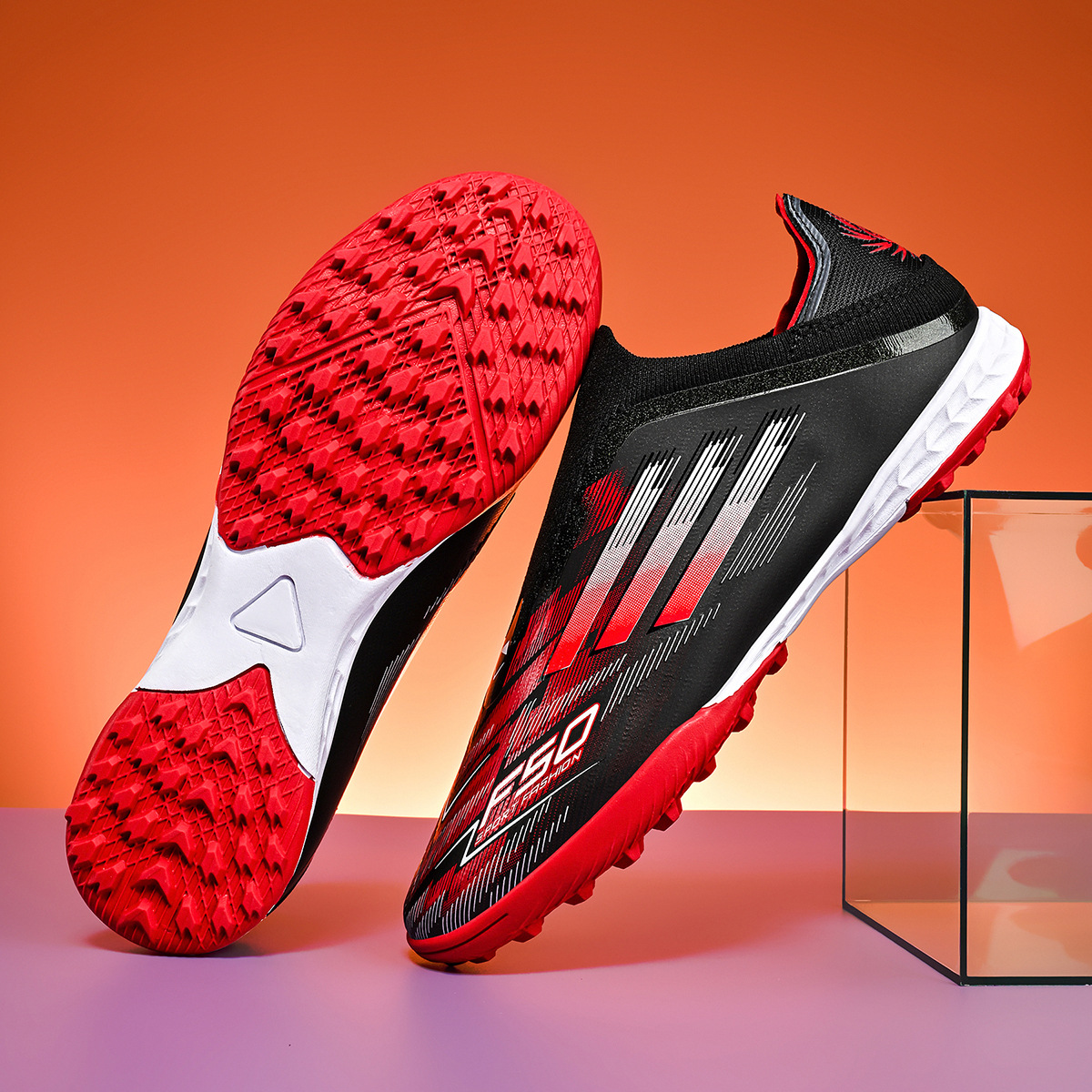 Low-cut Long-stud Outdoor Soccer Cleats 13 Low-cut Long-stud Outdoor Soccer Cleats
