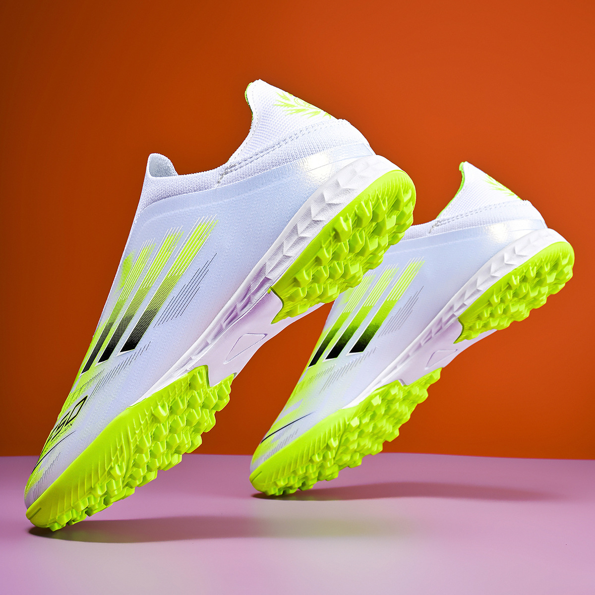 Low-cut Long-stud Outdoor Soccer Cleats 20 Low-cut Long-stud Outdoor Soccer Cleats