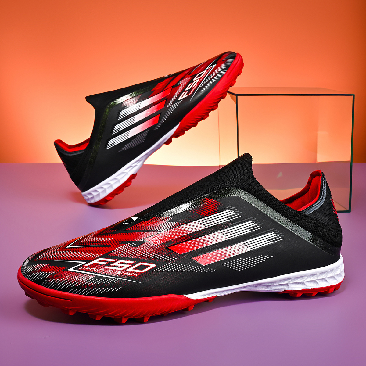 Low-cut Long-stud Outdoor Soccer Cleats 16 Low-cut Long-stud Outdoor Soccer Cleats