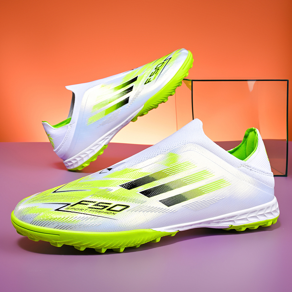 Low-cut Long-stud Outdoor Soccer Cleats 14 Low-cut Long-stud Outdoor Soccer Cleats