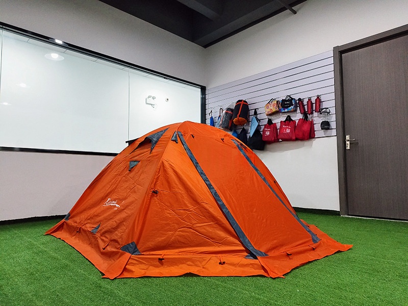 Outdoor Double-layered Thickened Tent For 3-4 People Rainproof Camping 10