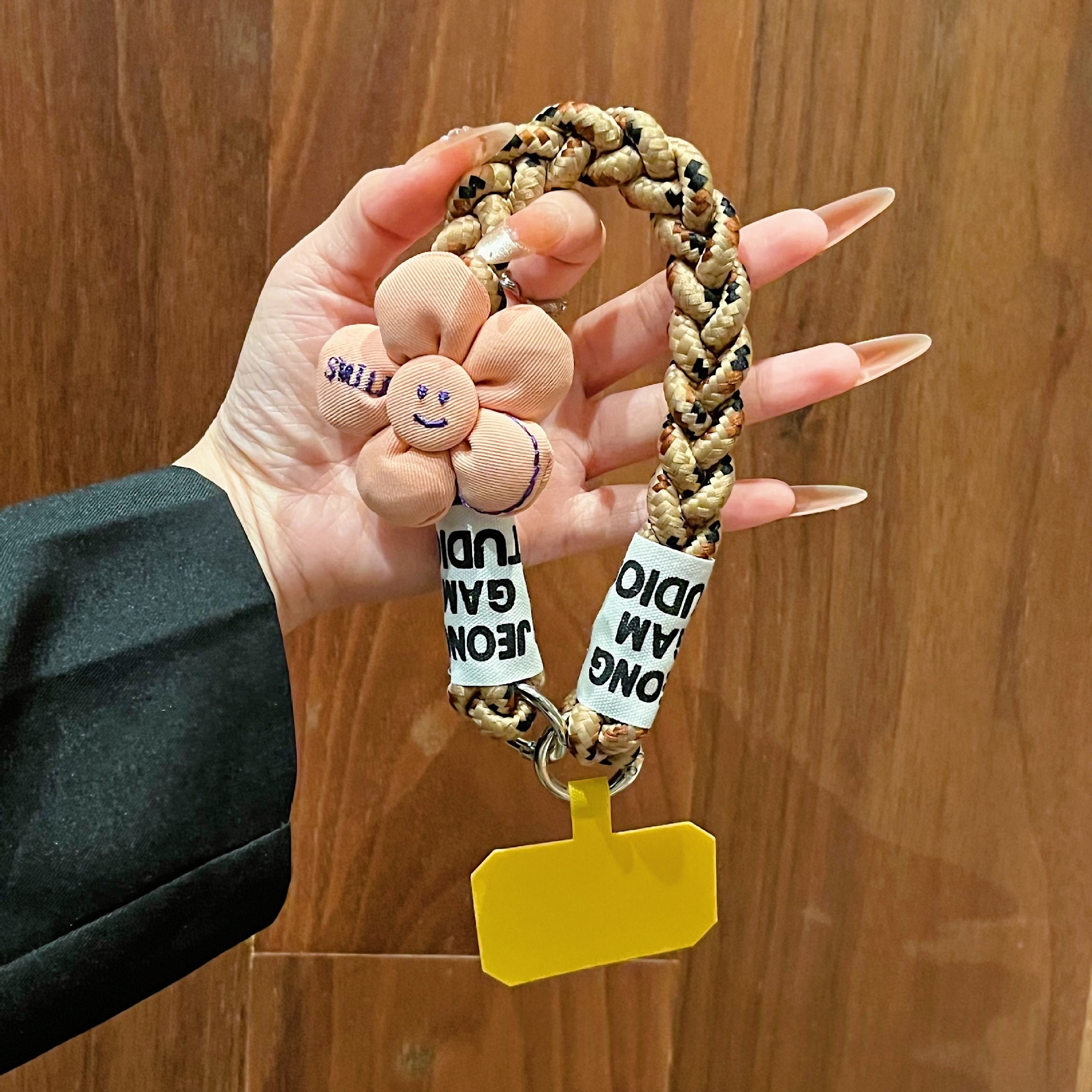 Short Floral-patterned Hemp-cord Phone Case Lanyard With Buttons Anti-loss Phone Strap