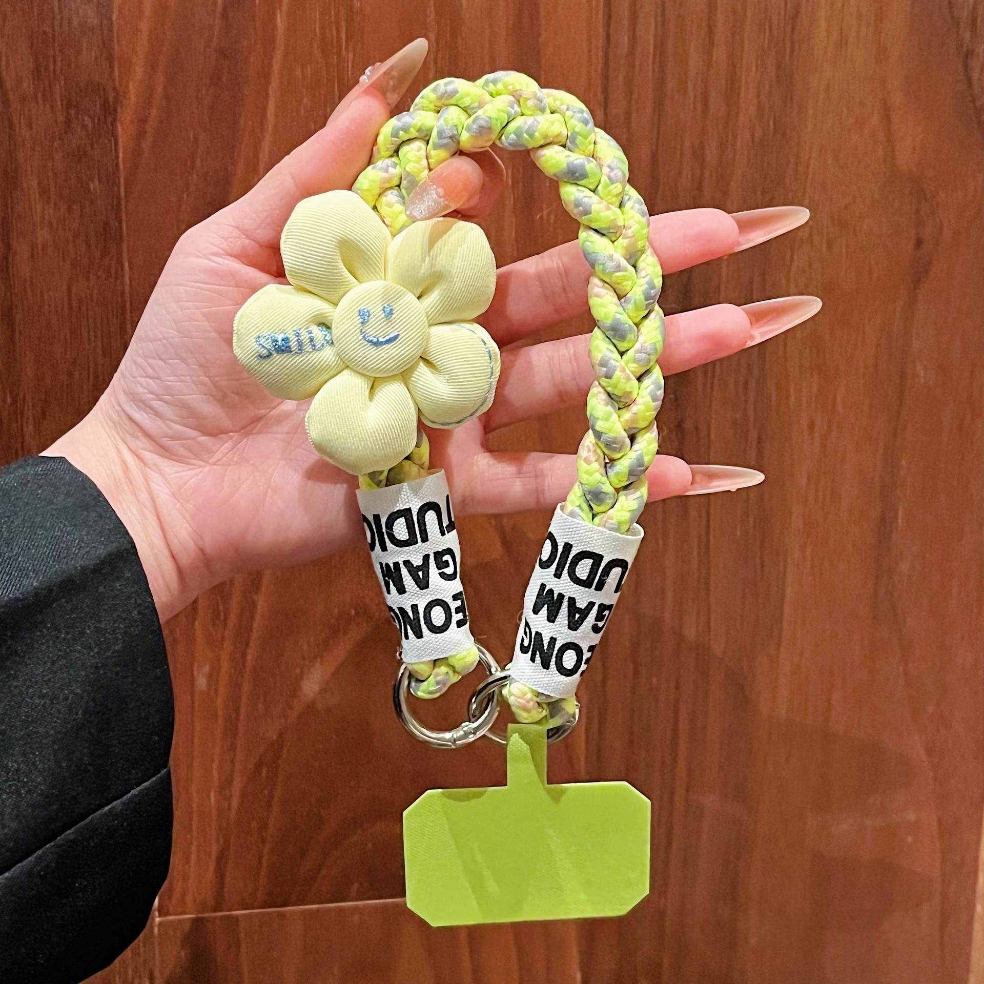 Short Floral-patterned Hemp-cord Phone Case Lanyard With Buttons Anti-loss Phone Strap