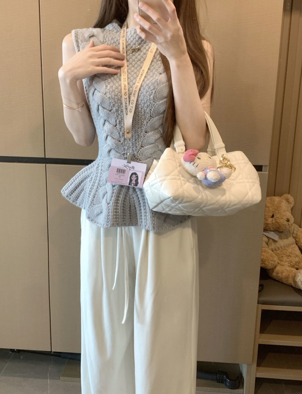 Waist-Cinching Cable Knit Sleeveless Vest - Slim Fit