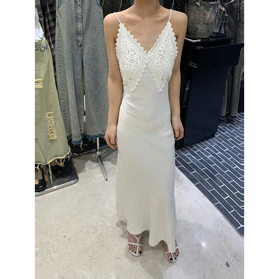 Lace Embroidered Temperament Dress Woman 5