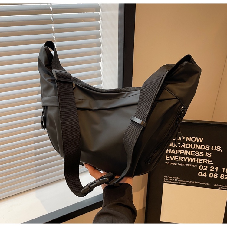 Large-Capacity Oxford Cloth Shoulder Crossbody Bag 42 0e5d3f59 a87d 47a5 af72 b3d04b218e69 trans