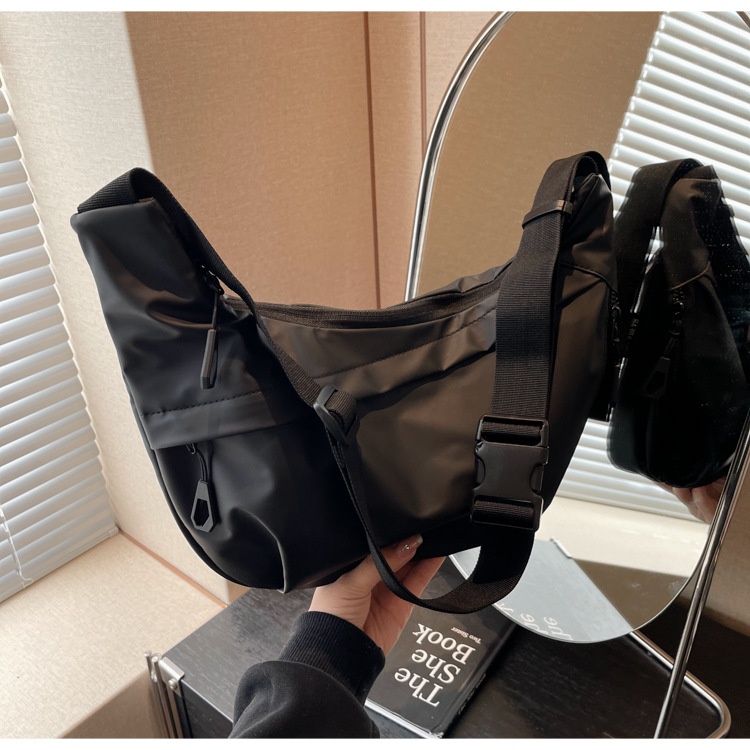 Large-Capacity Oxford Cloth Shoulder Crossbody Bag 50 3ba111f0 5065 4954 9ae3 098c9f2324db trans