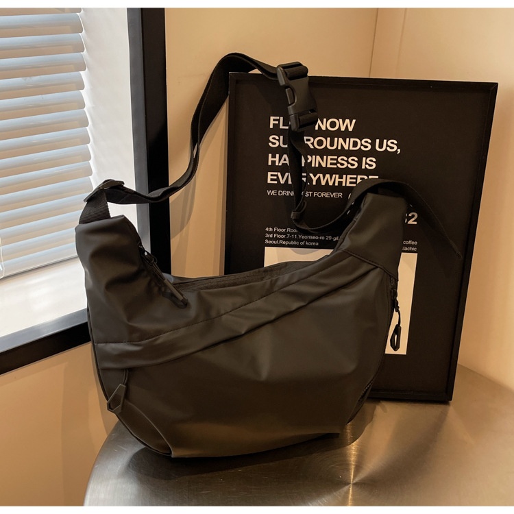 Large-Capacity Oxford Cloth Shoulder Crossbody Bag 25 4494117b a9a8 4061 acd0 0b2d414db5c9 trans