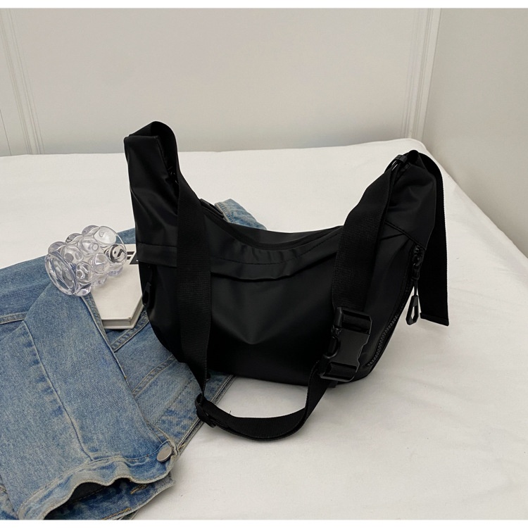 Large-Capacity Oxford Cloth Shoulder Crossbody Bag 37 4e11fe9b b5ca 4620 9651 a5ef23e8bf59 trans