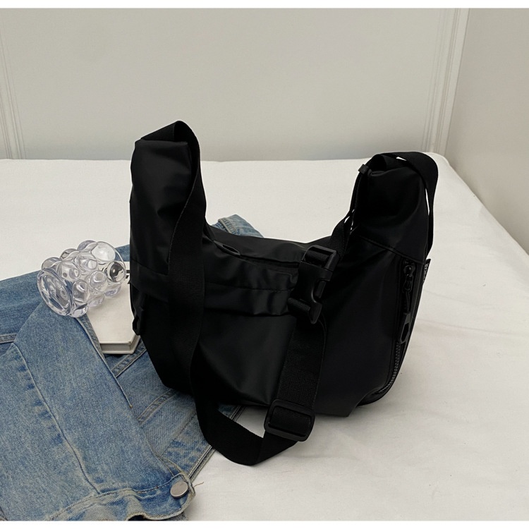 Large-Capacity Oxford Cloth Shoulder Crossbody Bag 41 6fa0556a 7d98 4d7a 92bb 583a84dea00c trans