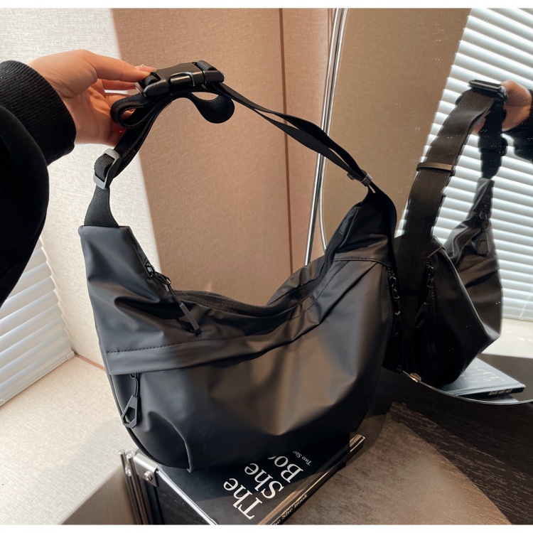 Large-Capacity Oxford Cloth Shoulder Crossbody Bag 28 8f1098fe 618d 4a61 91ef 8cfa48a3a311 trans