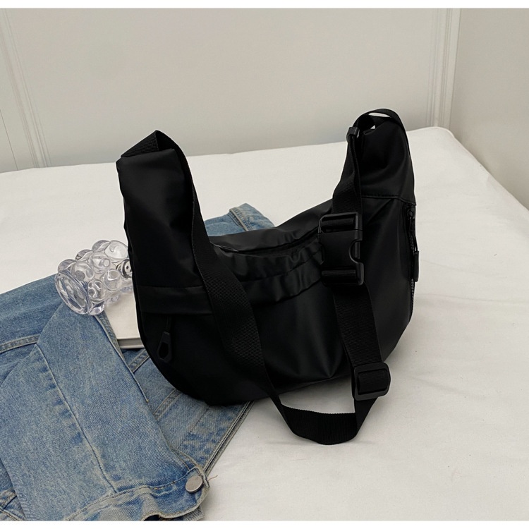 Large-Capacity Oxford Cloth Shoulder Crossbody Bag 31 b822d049 3389 4e45 bcf2 39d174df766b trans