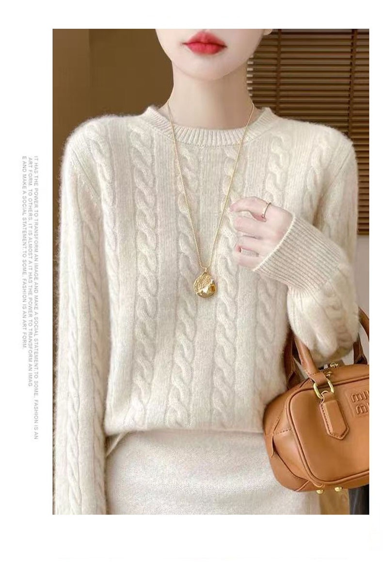 Loose And Sweet Cable-knit Crewneck Sweater Loose And Sweet Cable-knit Crewneck Sweater