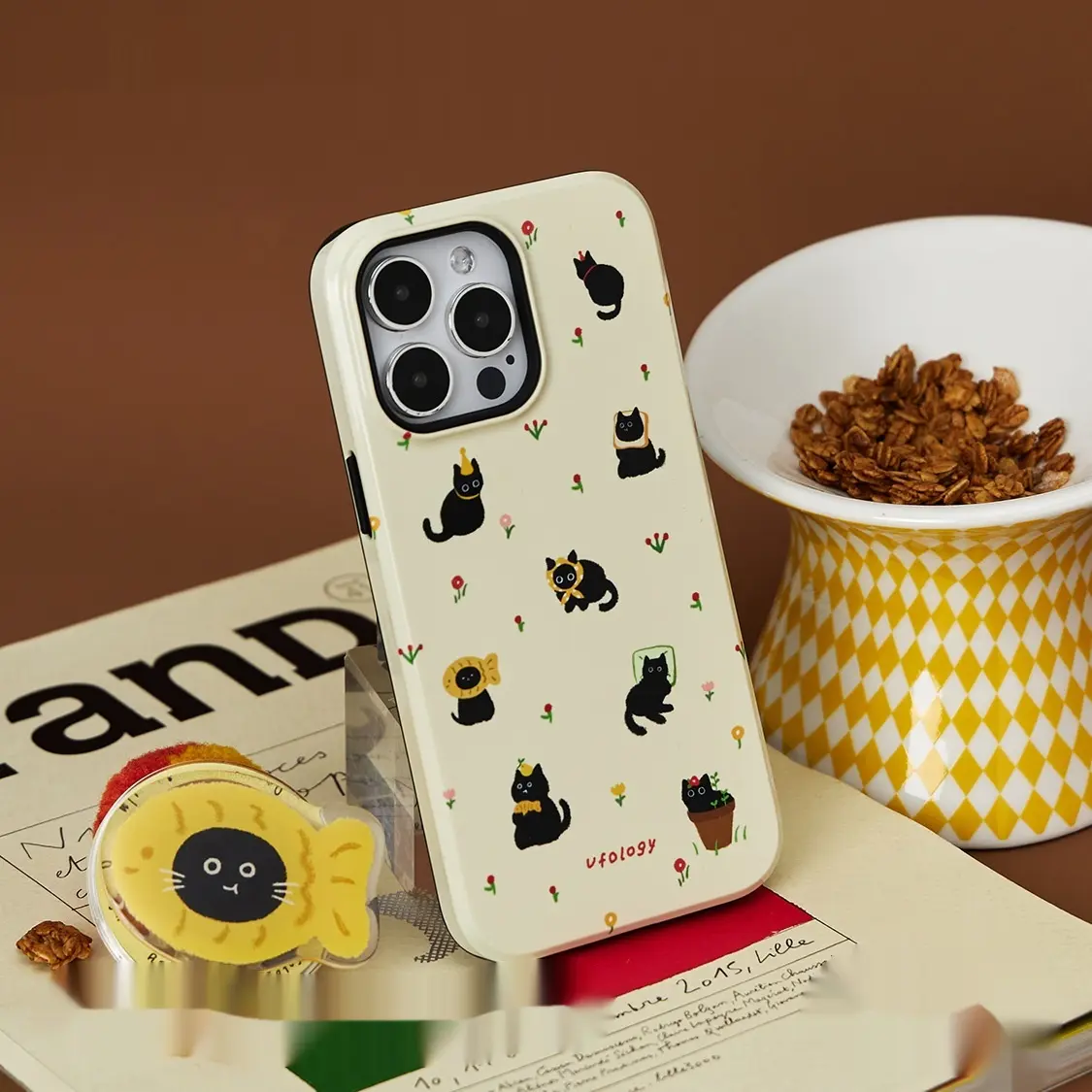 2-in-1 Film Case Glossy Phone Case With Cat Pattern