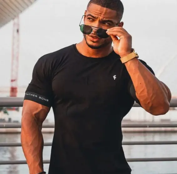 New Men's Casual Trend Round Neck T-shirt Sports Fashion