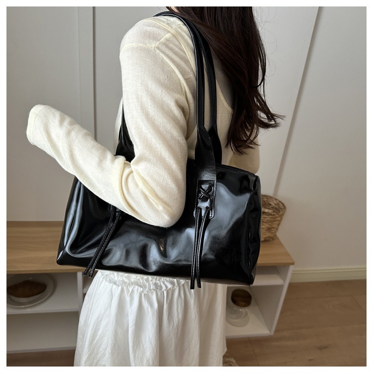 Large-capacity Tote Bag 28 0795f6e7 cd1b 4879 884c 7ff0b52d5fed trans