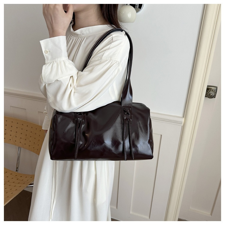Large-capacity Tote Bag 29 67ce3593 69ff 49f6 992a 770580d73365 trans