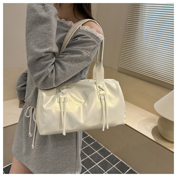 Large-capacity Tote Bag 23 a3535d1e 88b4 427e 9017 cc32b0f4a92e trans