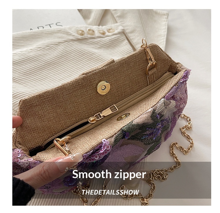 Chain-Strap Embroidered Fashion Clutch Bag 19 02ae7e90 782d 407e b3a0 725e7dd0a2e9 trans