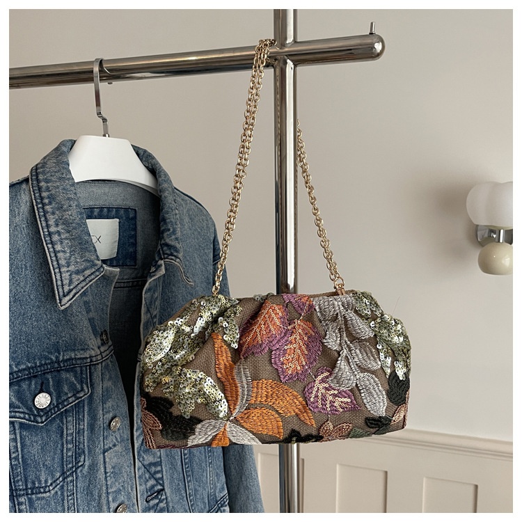 Chain-Strap Embroidered Fashion Clutch Bag 22 2543685f d7dc 4d94 bf2f 8e58c7413c88 trans