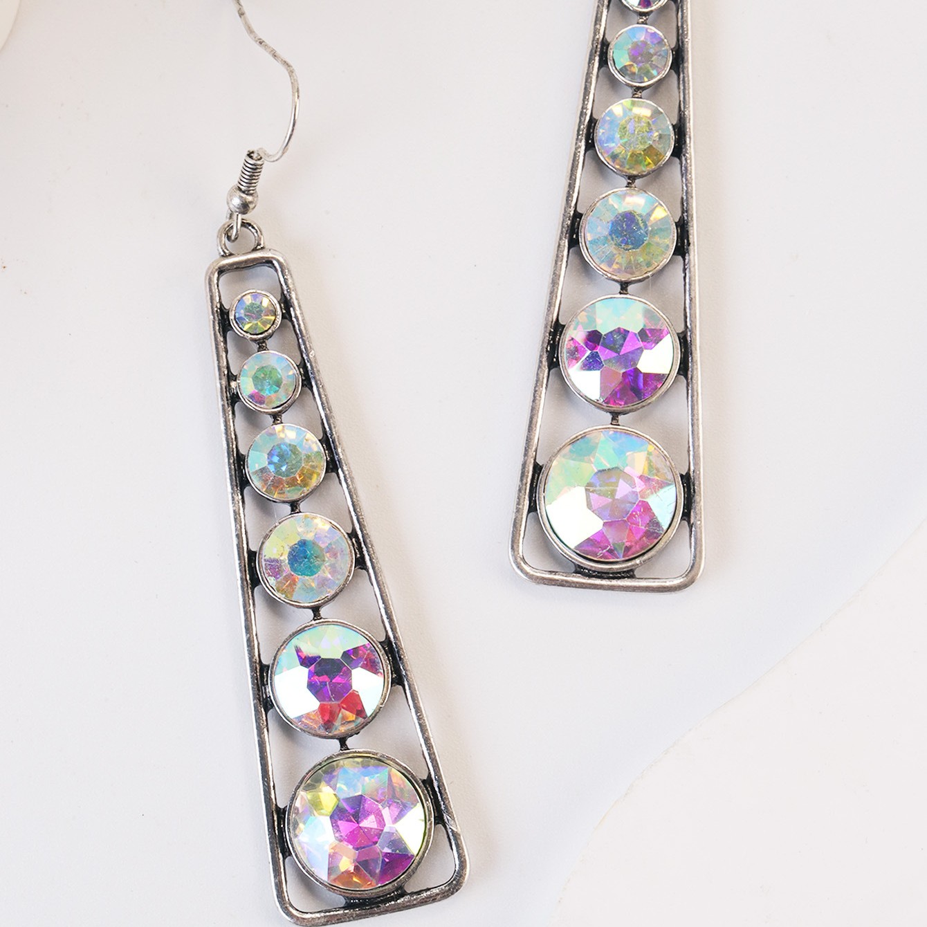 Multi-colored Turquoise And Precious Stones With A Variety Of Earrings