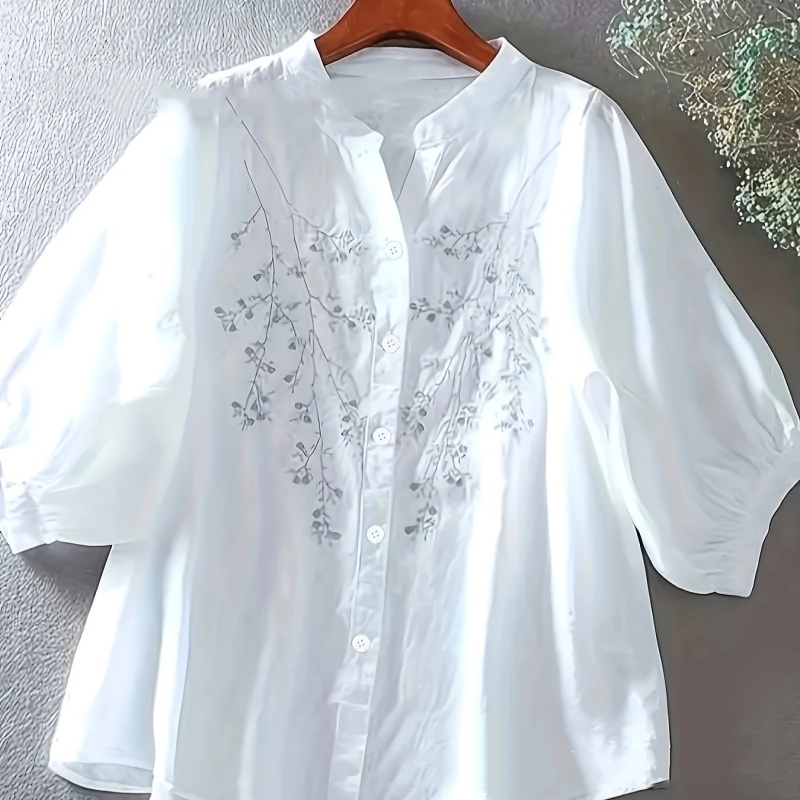 Plus-Size Womens Casual Embroidered Shirt Loose-Fitting And Slimming — image 1