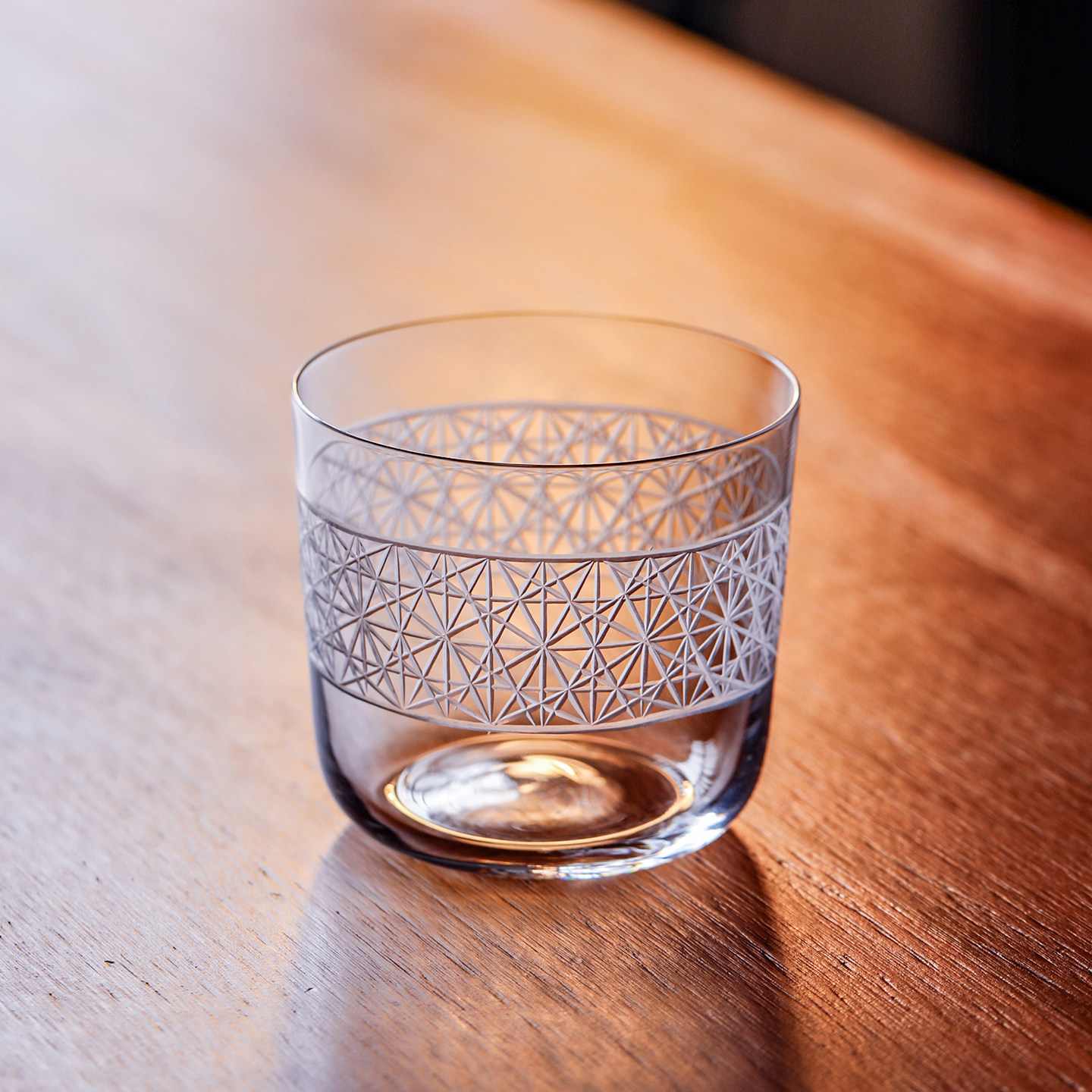 Hand-Carved Floral Design Series Classic Crystal Whiskey Glasses