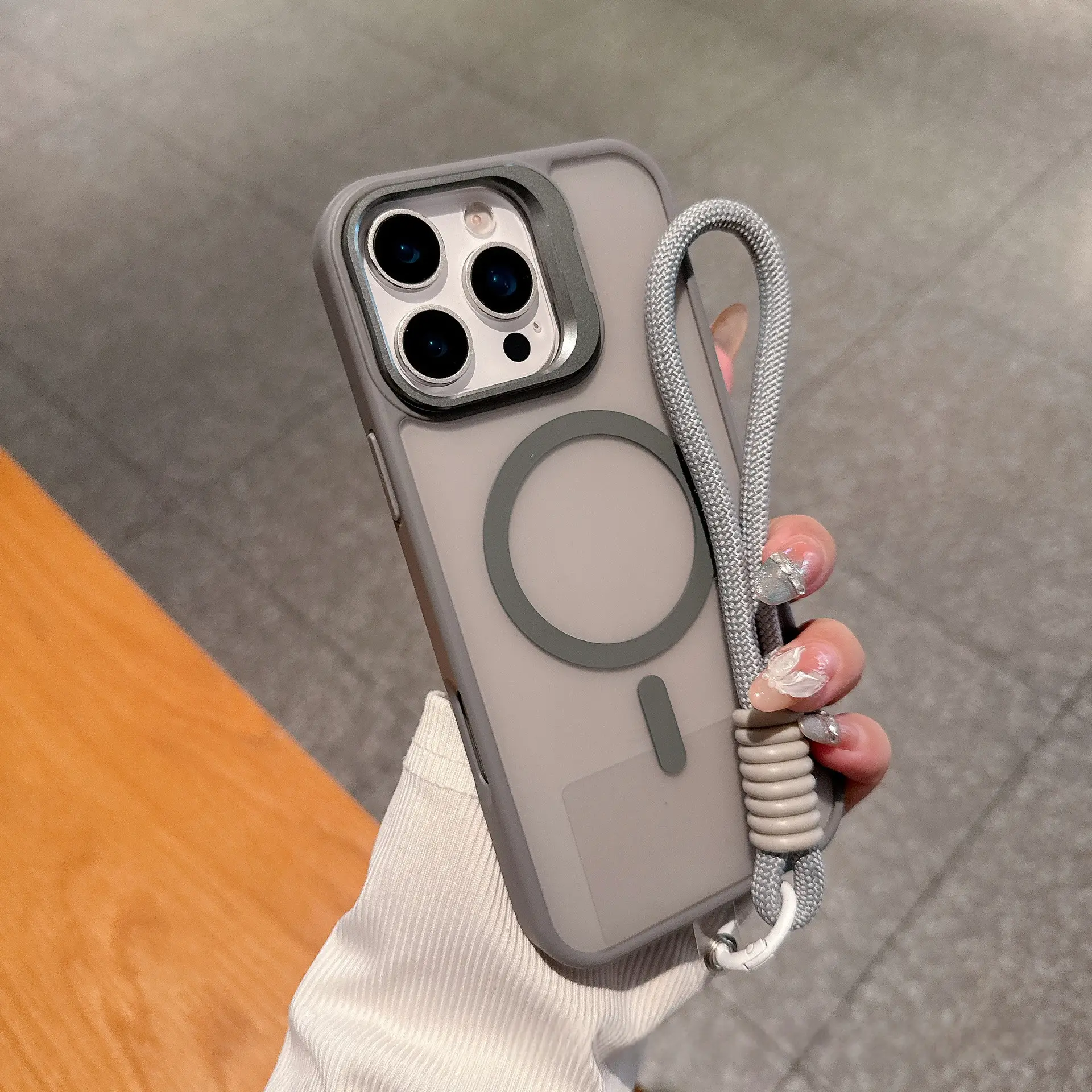 Lens Mount Magnetic Phone Case