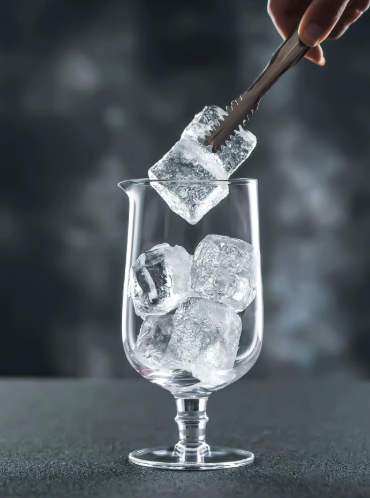 High-legged Crystal Cocktail Shaker