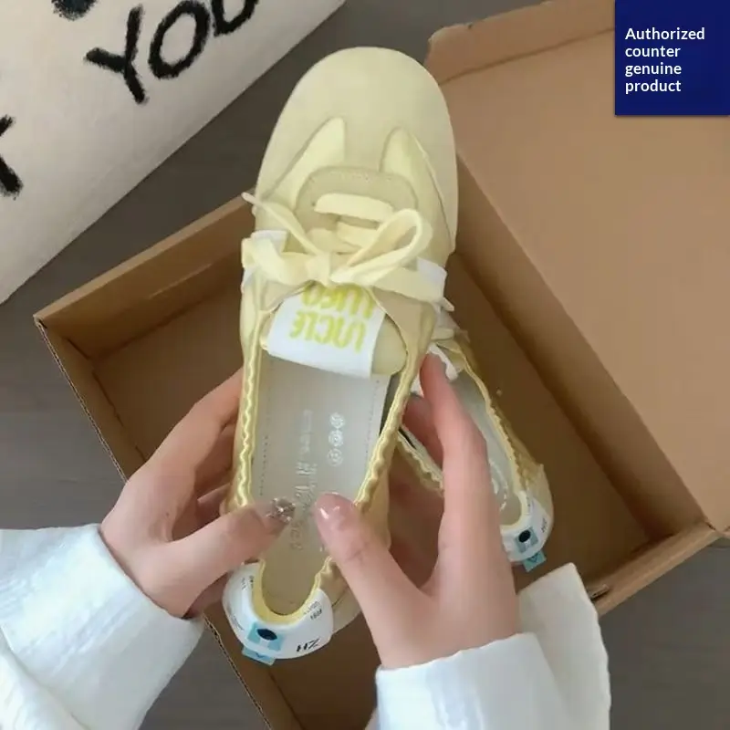 Women's Breathable Slip-on White Shoes Fashionable Flats
