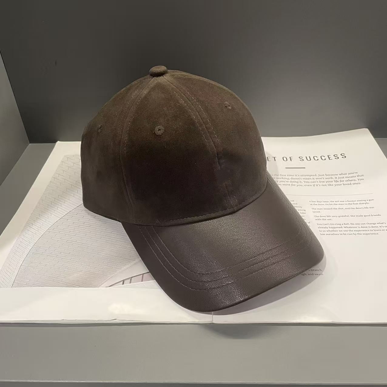 AutumnWinter Casual All-Match Retro Suede Patchwork High-End Baseball Cap For Women