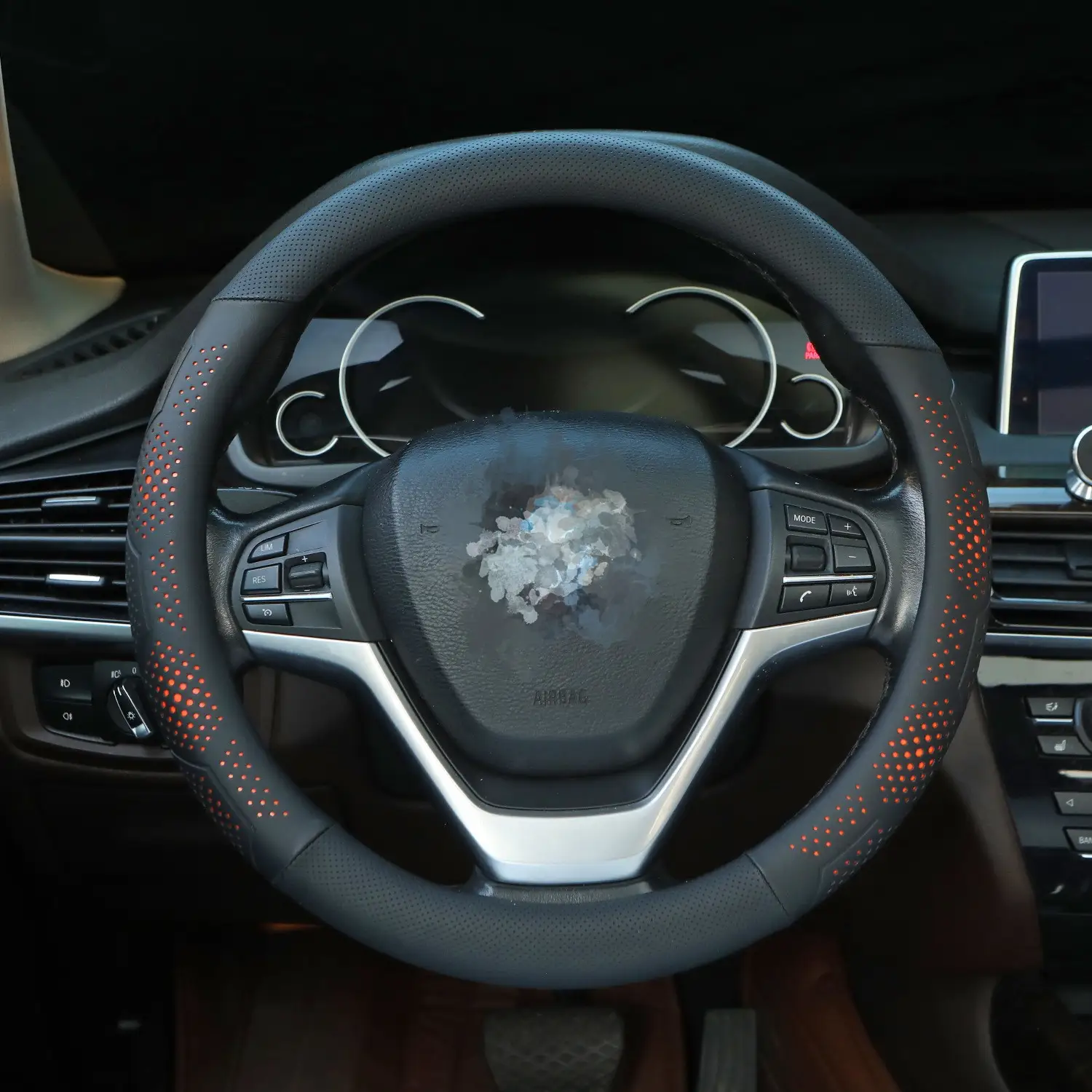 Elastic Leather Sports Fashion Car Steering Wheel Cover