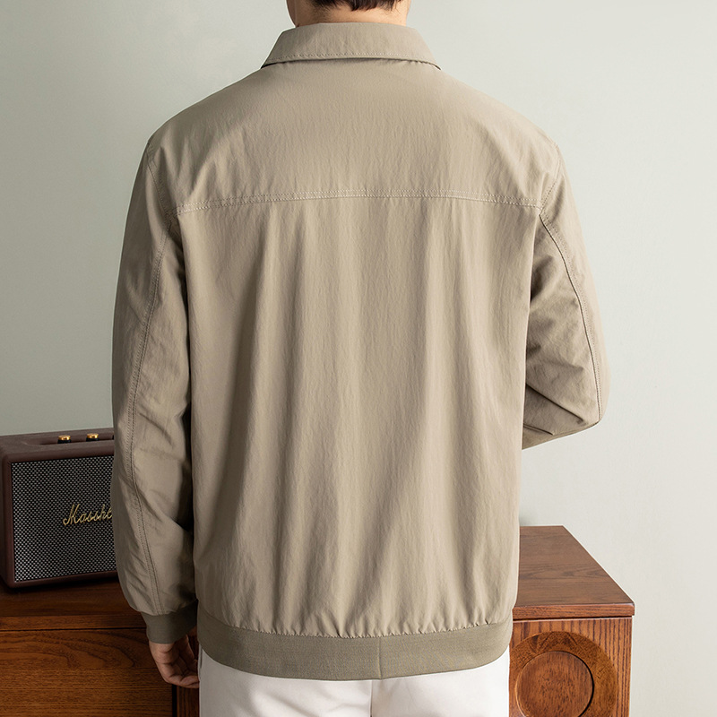 Wrinkle-Resistant Men’s Business Casual Jacket with Pockets Wrinkle-Resistant Men’s Business Casual Jacket with Pockets