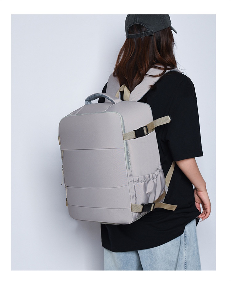 Travel Duffel Bag Extra Large Multi-Use Luggage Backpack 41 42755df2 6d90 4d85 8d54 52e3ff9a2ec4 trans
