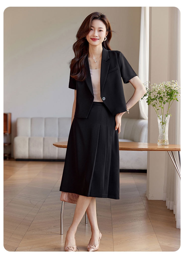 Chic, Age-reducing Two-piece Skirt Set For Petite Figures