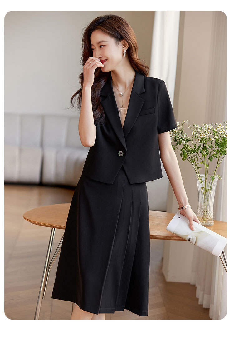 Chic, Age-reducing Two-piece Skirt Set For Petite Figures