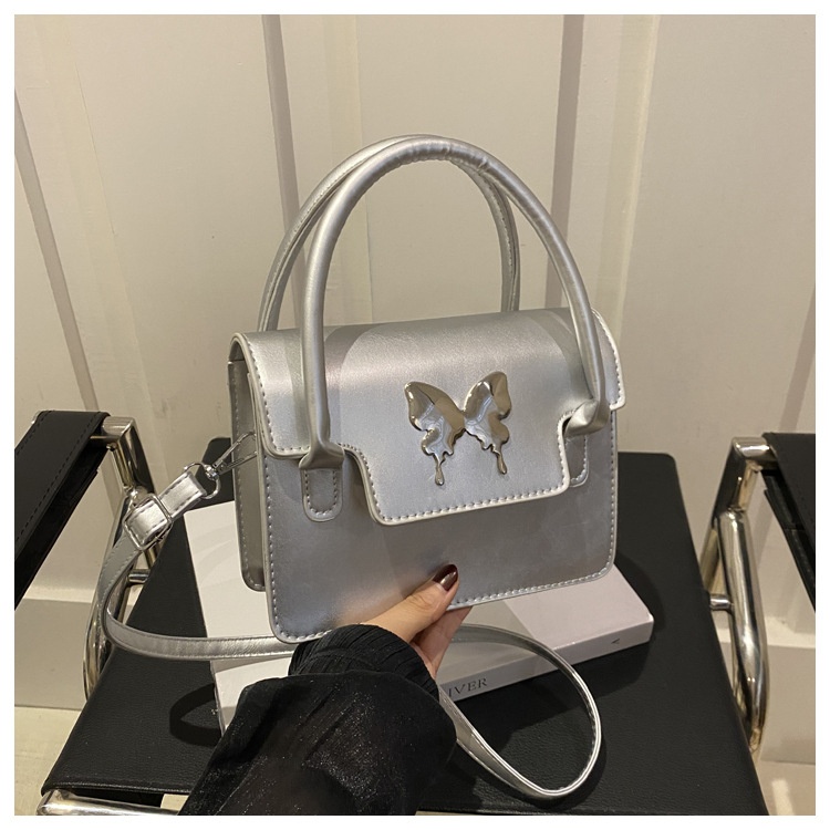 Buy Women's Clothing Online | Buy Trending Dresses for Women
